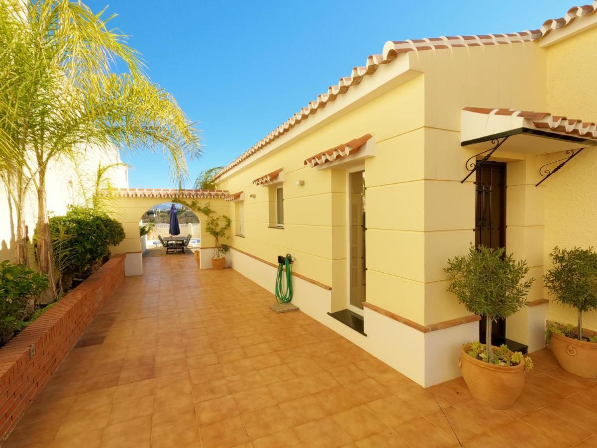 Casa Darren Benajarafe Exterior photo